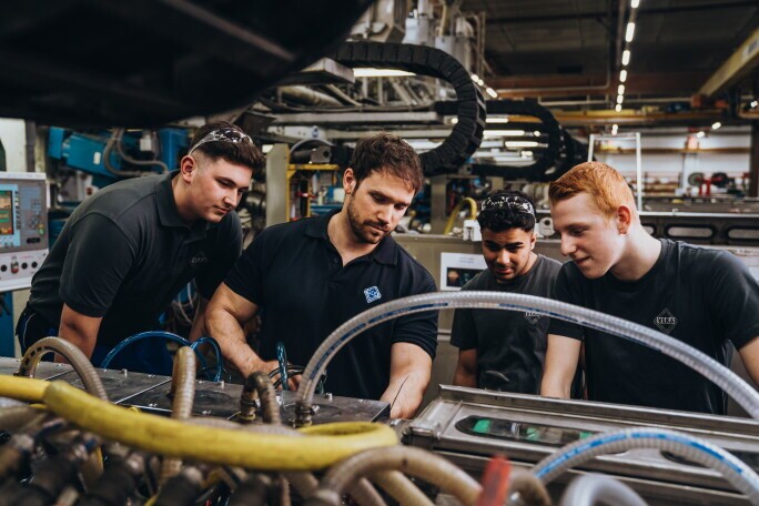 Ausbildung Kunststoff- und Kautschuktechnologe (m/w/d) Fachrichtung Halbzeuge 2027, 1. Bild