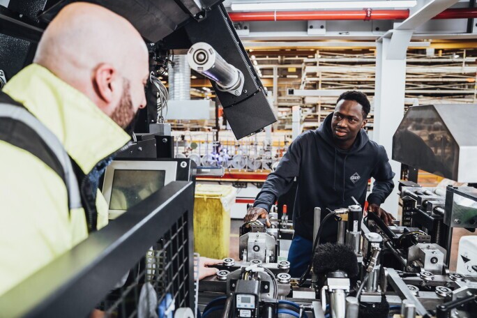 Schichtführer Foliierung (m/w/d), 1. Bild